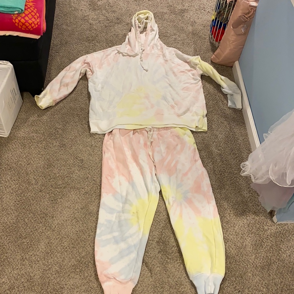 Sweatpants suit